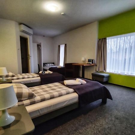 Rj Hotel パビャニツェ エクステリア 写真