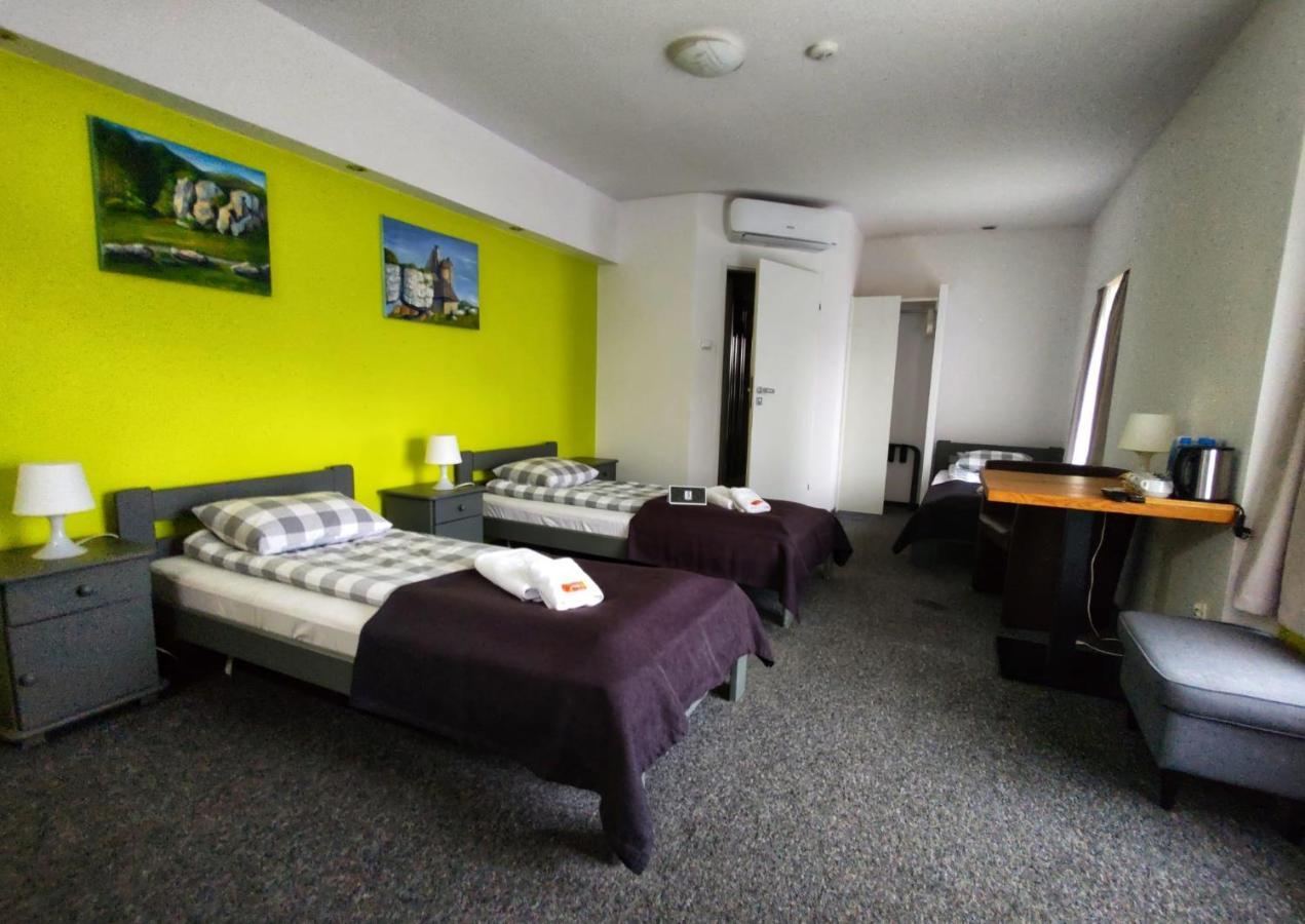 Rj Hotel パビャニツェ エクステリア 写真